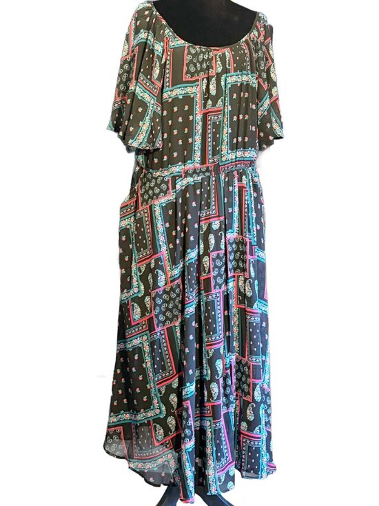 torrid Dresses & Skirts - RARE NWT Torrid Midi Chiffon Flutter Sleeve Dress